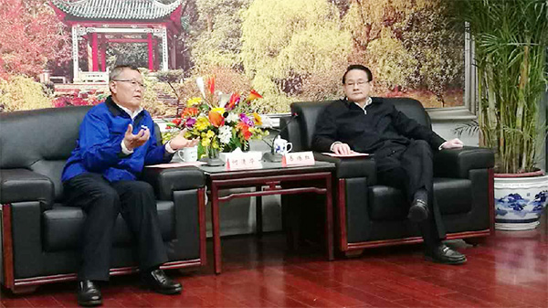 湖南省委常委、长沙市委书记易炼红专项会见中铁ezweb易利娱乐平台董事长何清华一行