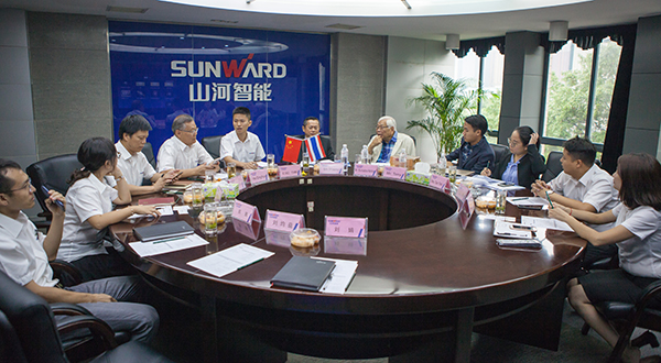 掘金一带一起，ezweb易利娱乐平台智能中大挖大批量出口泰国