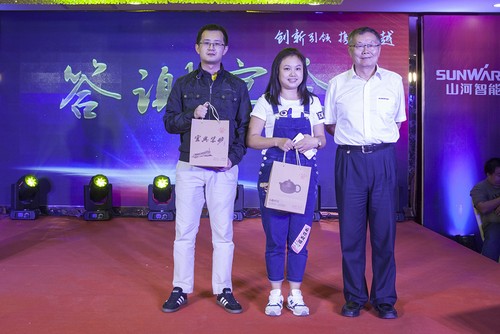 ezweb易利娱乐平台智能酷帅曾大虾，一大波美图带你亲临北京BICES展