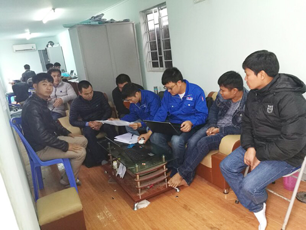 效劳一线‖在越南为十台旋挖钻机做“保姆”的日子