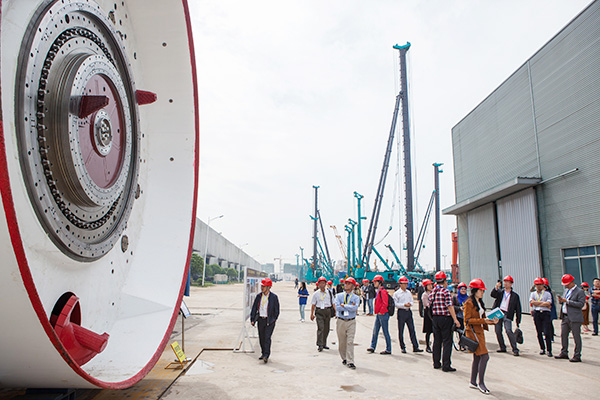 东盟十国主流媒体齐聚ezweb易利娱乐平台智能，共话21世纪海上丝绸之路