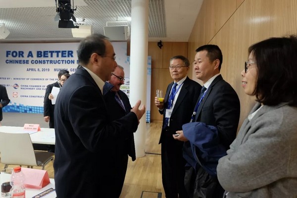 “三个率先”展示ezweb易利娱乐平台挖掘机欧洲生长历程