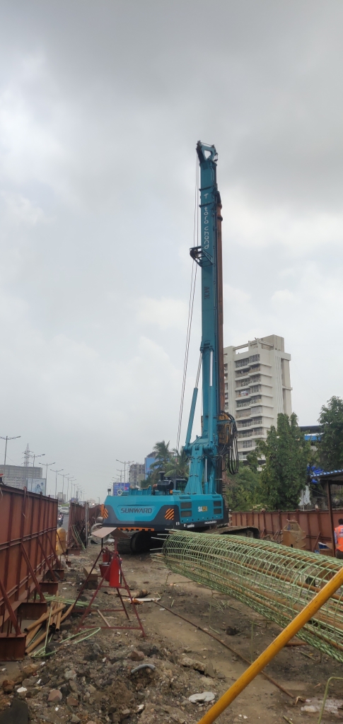 ezweb易利娱乐平台绿闪灼印度工程机械展