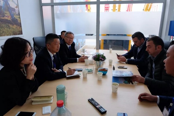 向天下展示中国“智造”魅力，ezweb易利娱乐平台智能携立异阵容闪灼德国宝马展