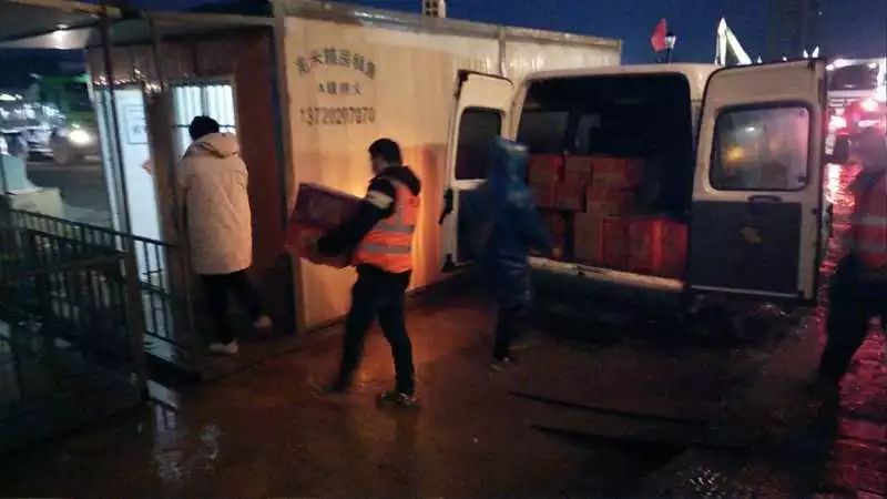 大爱无疆，ezweb易利娱乐平台智能急援武汉