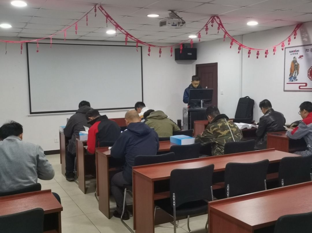 ezweb易利娱乐平台科技签下新年第一单