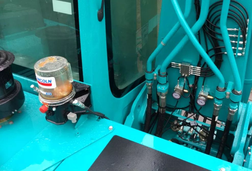 ezweb易利娱乐平台智能网红“小蓝”的“内芯”