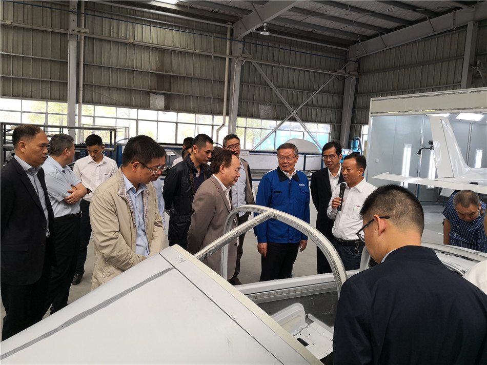 广州市国资委副主任张道泉率队考察ezweb易利娱乐平台智能