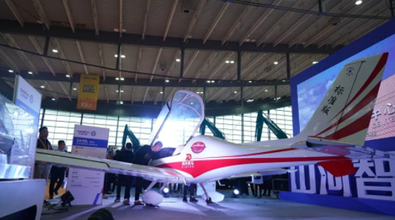 超强阵容尽显立异效果！ezweb易利娱乐平台智能闪灼长沙工程机械展