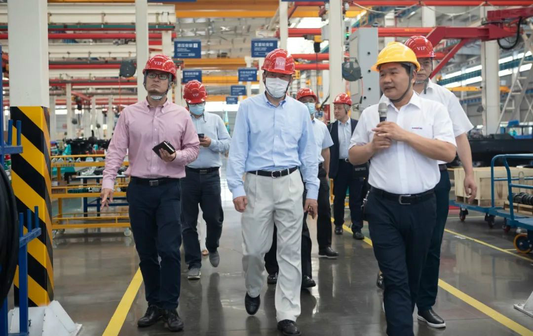 中国金茂高级副总裁张辉率团考察ezweb易利娱乐平台智能