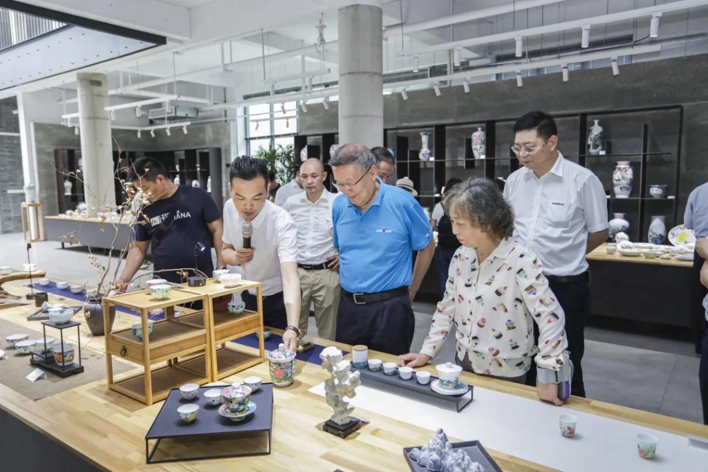 追寻红色影象，探密国学之旅