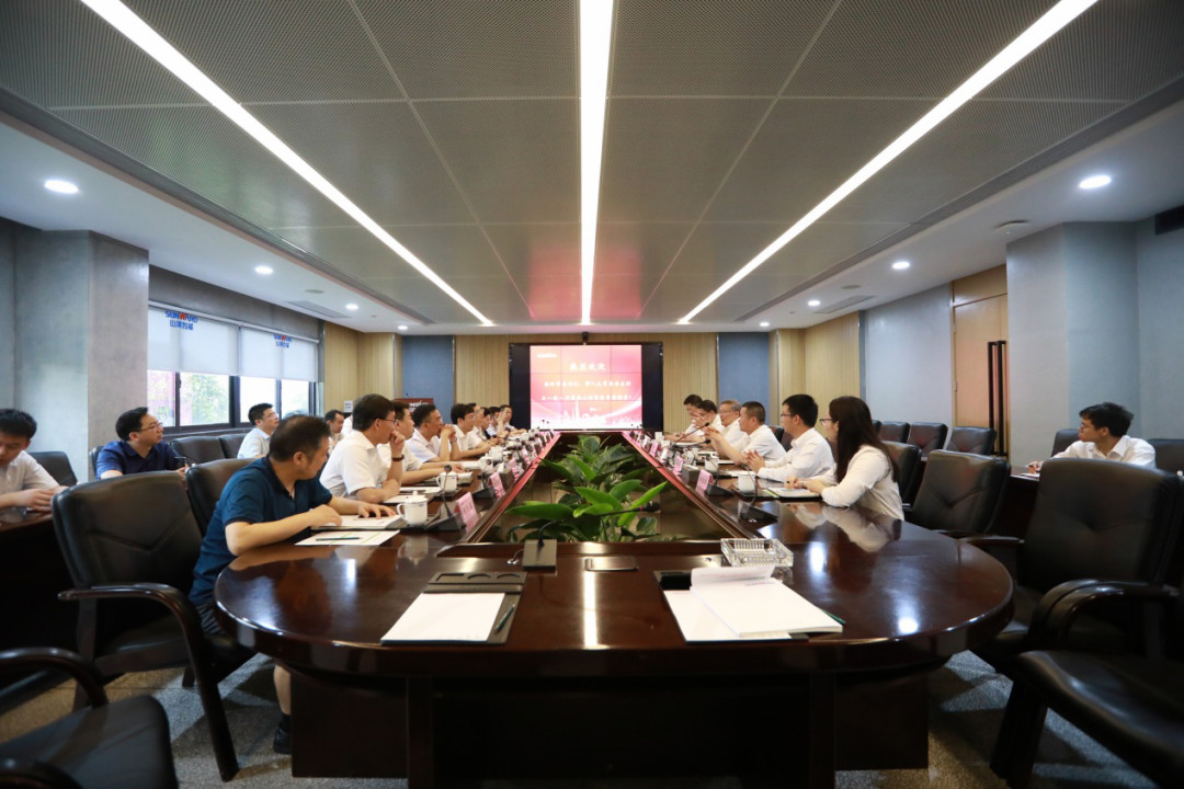 岳阳市委书记王一鸥带队调研ezweb易利娱乐平台智能