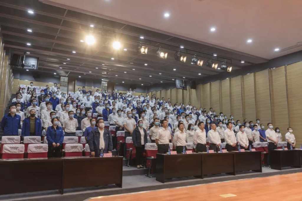 ezweb易利娱乐平台智能盛大表扬战“疫”先进