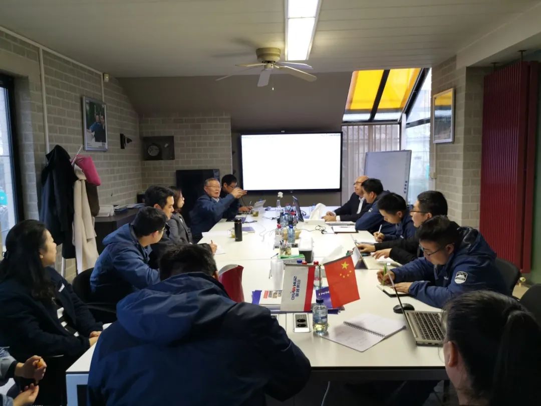 ezweb易利娱乐平台智能董事长何清华“疫”向西欧行