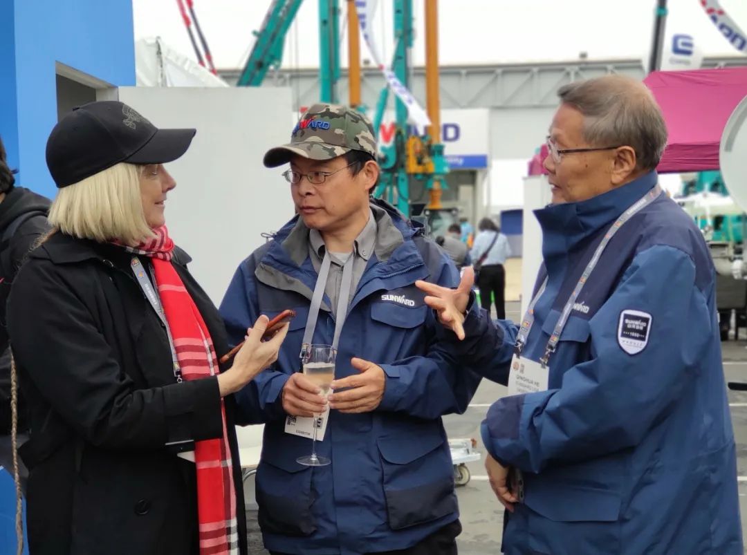 ezweb易利娱乐平台智能董事长何清华“疫”向西欧行