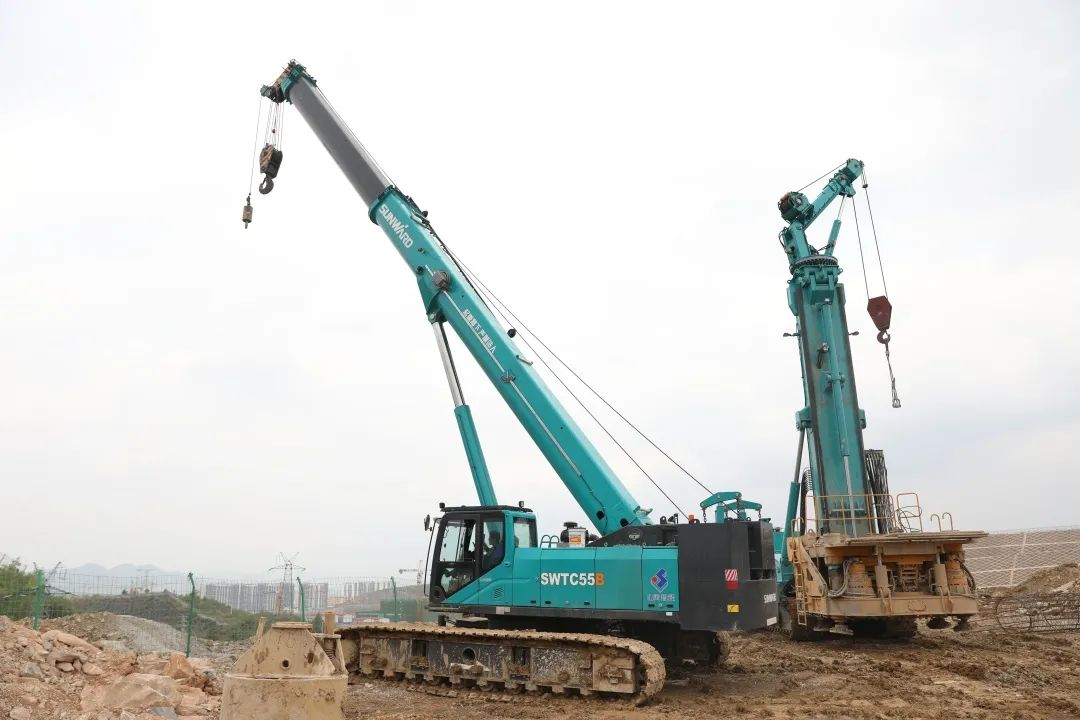 ezweb易利娱乐平台机群“染绿”贵阳机场扩建工地