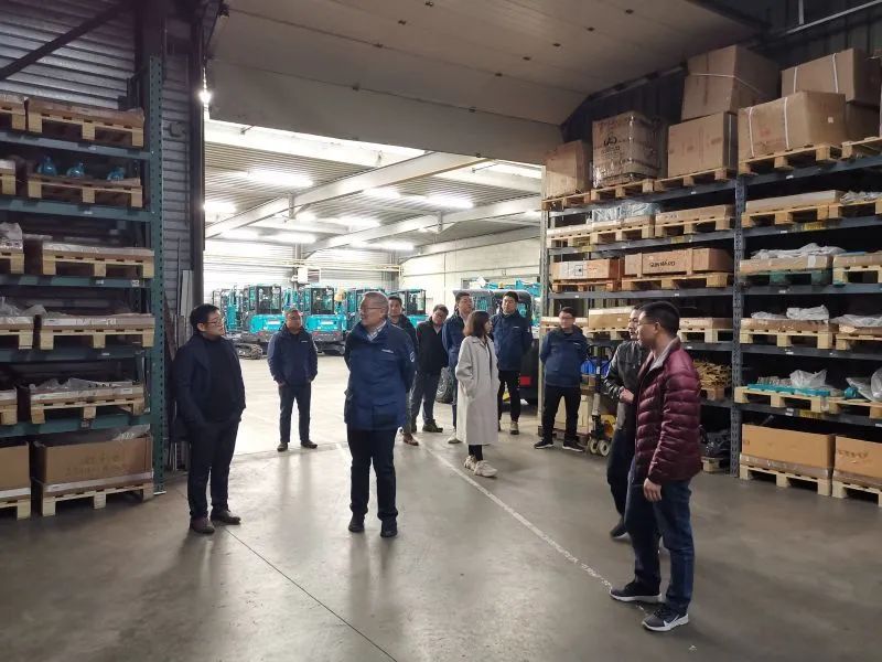 ezweb易利娱乐平台智能董事长何清华“疫”向西欧行