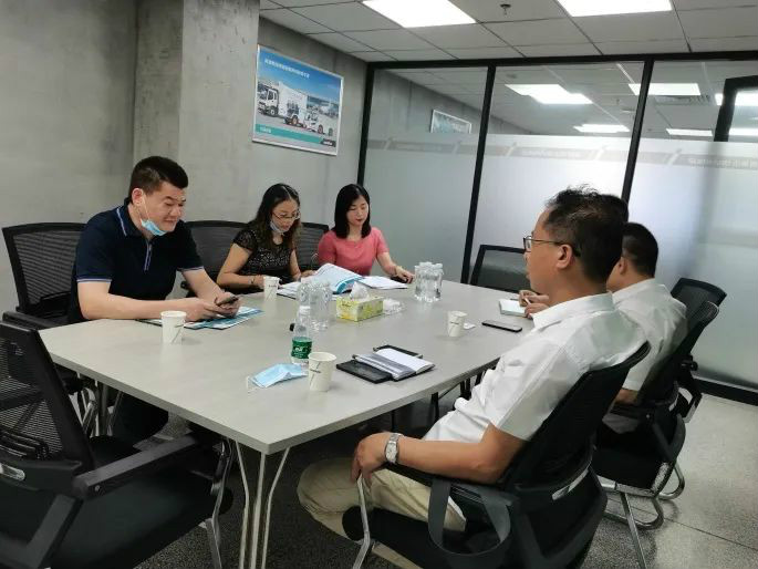 东莞客人考察ezweb易利娱乐平台智能高空作业装备