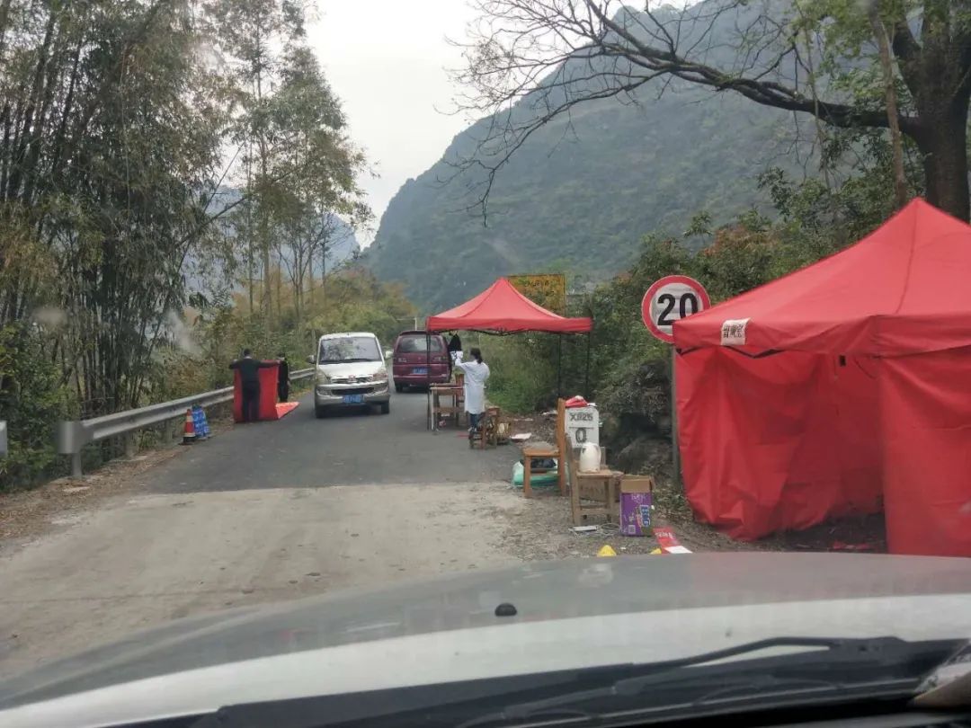 疫情阻隔，效劳常在