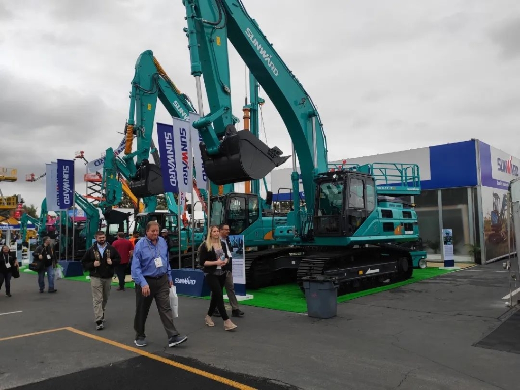 ezweb易利娱乐平台智能全新亮相美国工程机械展