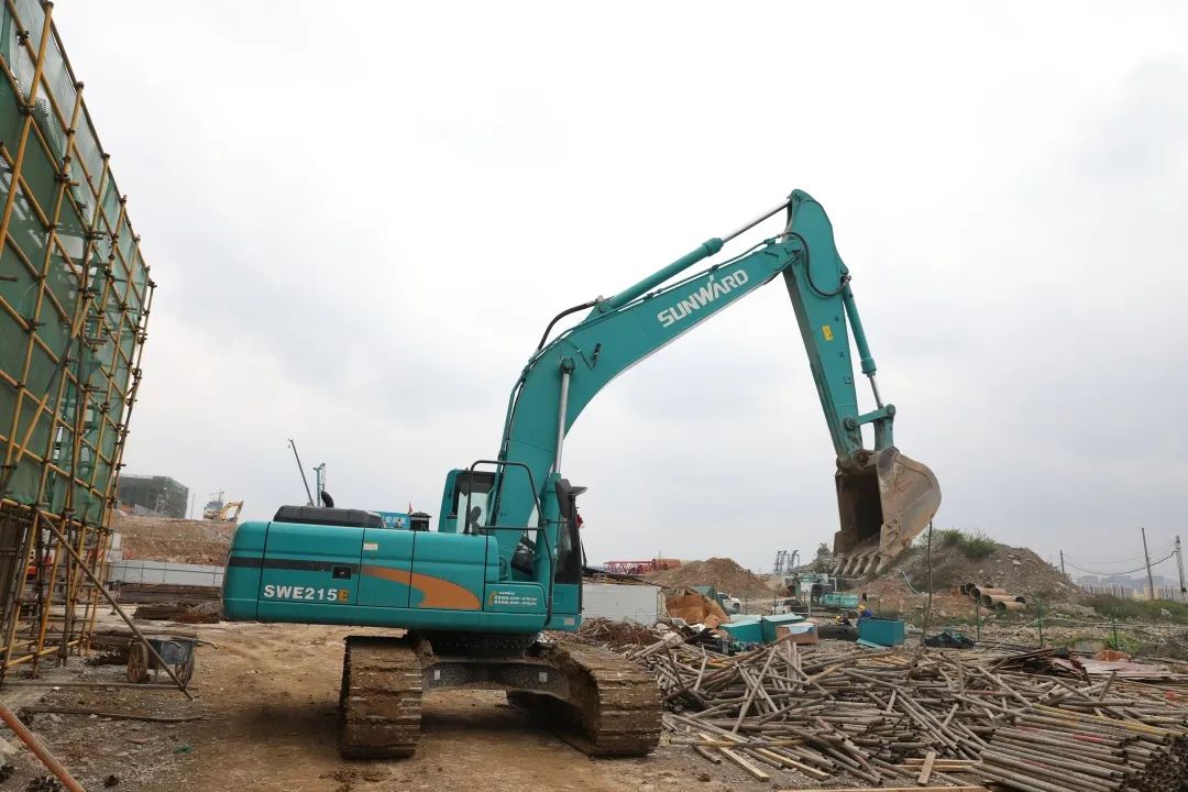 ezweb易利娱乐平台机群“染绿”贵阳机场扩建工地