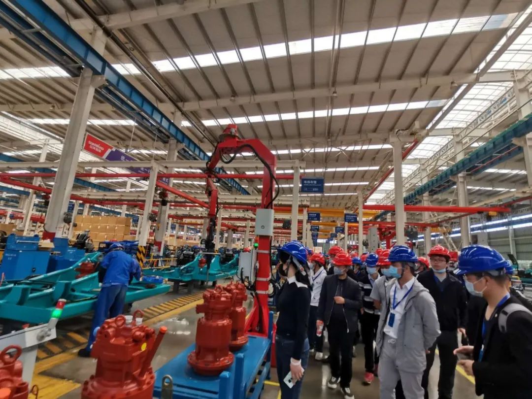 长沙工业机械人应用专题训练营到访ezweb易利娱乐平台智能