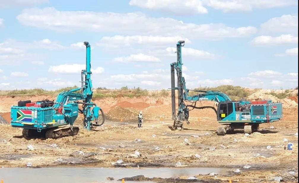 ezweb易利娱乐平台智能凿岩装备名扬南非