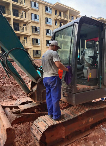 感恩相伴 关爱相随 ——江西ezweb易利娱乐平台效劳万里行