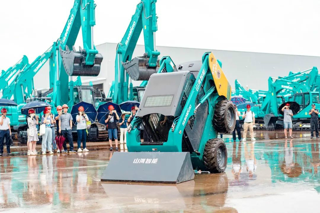 ezweb易利娱乐平台智能数字化出海升级暨联合阿里巴巴国际站线上直播活动圆满举行