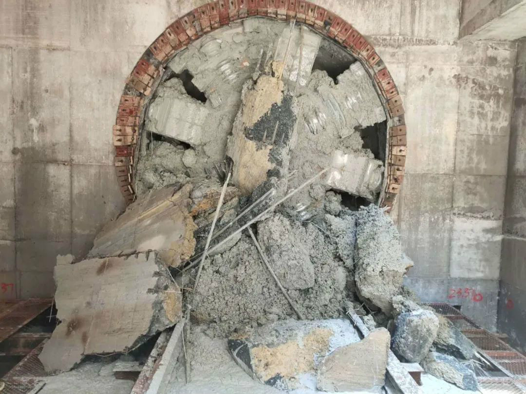 中铁ezweb易利娱乐平台盾构机意会湖南省首条电力盾构隧道