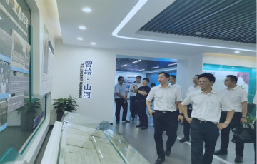 相助共赢 ezweb易利娱乐平台智能5G时代快速到来 湖南联通党委书记、总司理谭明到访ezweb易利娱乐平台智能