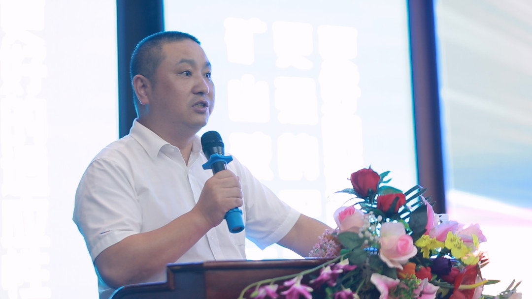 向挖掘机万台俱乐部迈进——ezweb易利娱乐平台智能2020年度挖掘机营销训练营开营