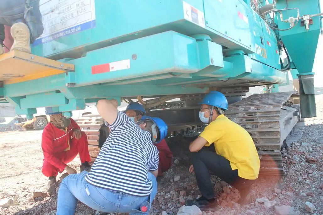 晚上八九点钟的太阳——ezweb易利娱乐平台智能效劳万里行新疆纪实