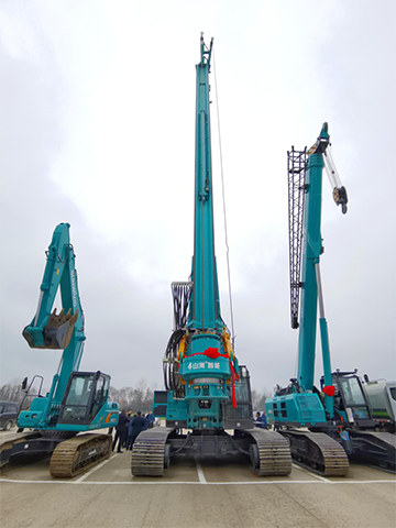 ezweb易利娱乐平台智能旋挖钻机打下700亿项目第一钻