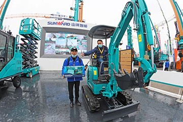 欢喜ezweb易利娱乐平台！宝马展收官之日订单破十亿