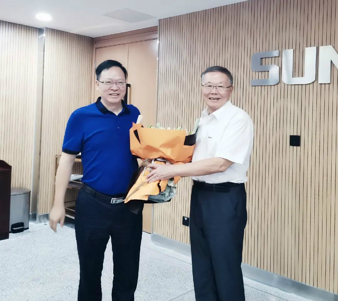 中南大学机电工程学院肖来荣书记到访ezweb易利娱乐平台智能