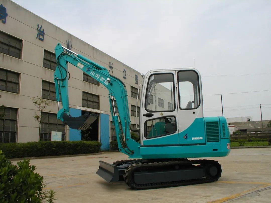 十年两办挖掘机行业年会 ezweb易利娱乐平台智能的底气何在