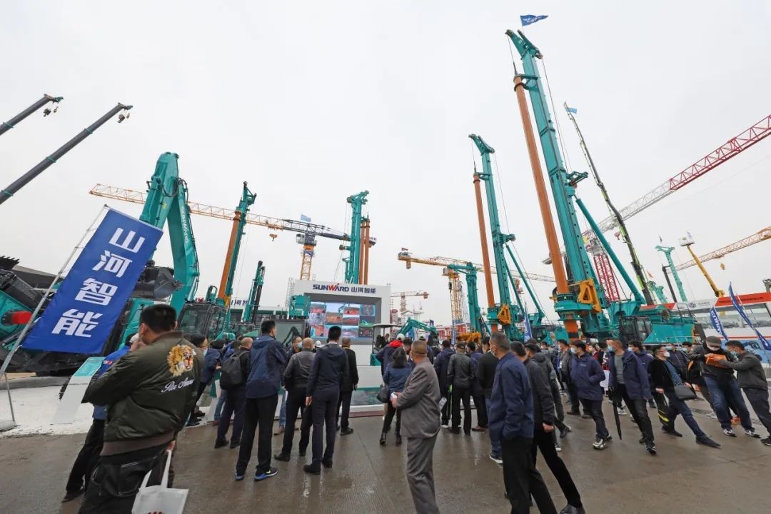 守正立异拓ezweb易利娱乐平台 ezweb易利娱乐平台智能闪灼2020上海宝马展