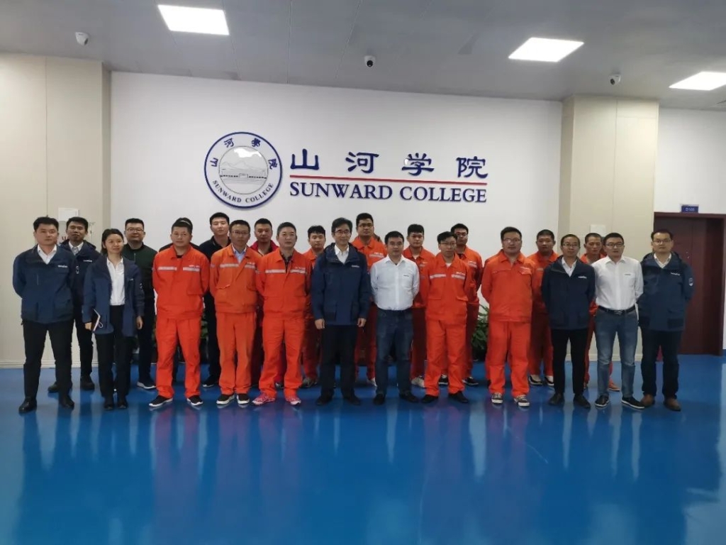 做ezweb易利娱乐平台的客户，我们宠你！ ——葛洲坝易普力公司项目向导及主干凿岩产品知识培训