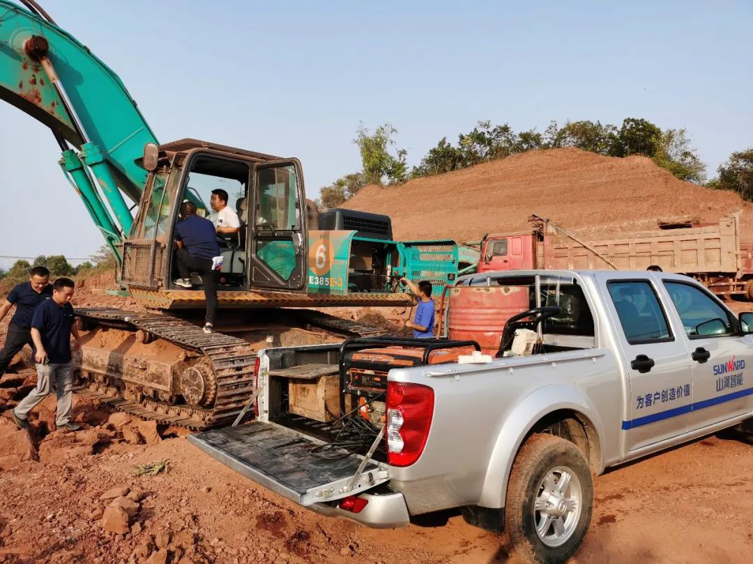 感恩相伴 关爱相随——ezweb易利娱乐平台智能效劳万里行川陕实录