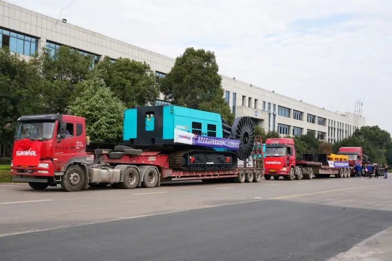 ezweb易利娱乐平台智能首台SWHG70一连墙液压抓斗顺遂交机