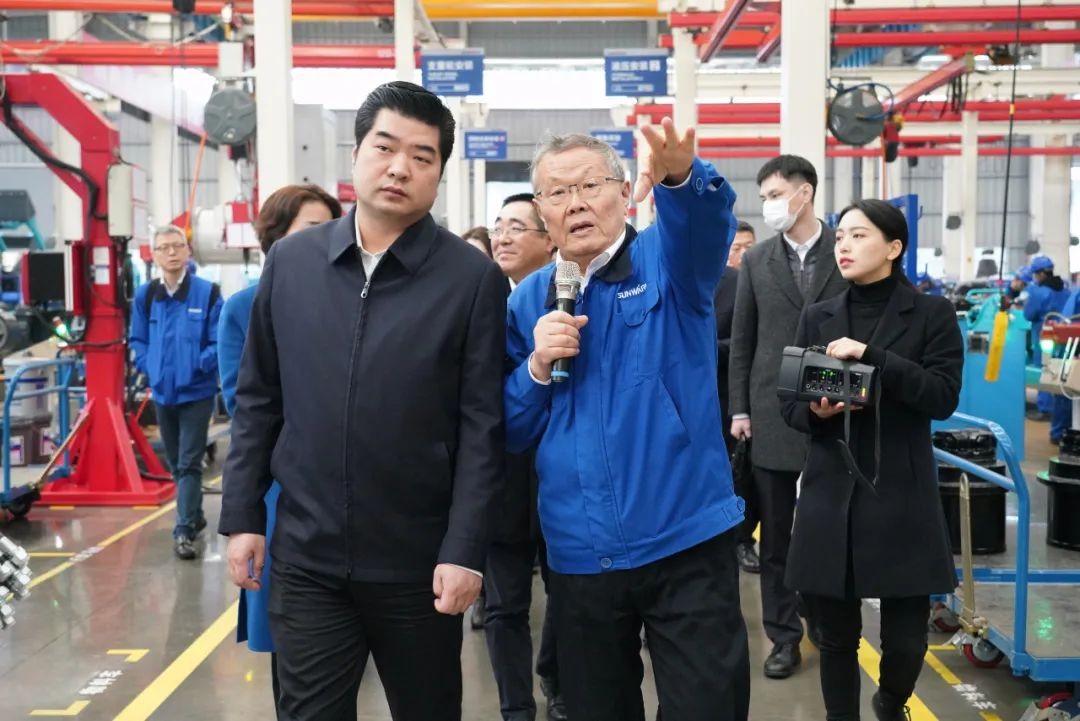 湘江集团党委书记张利刚率队考察ezweb易利娱乐平台智能