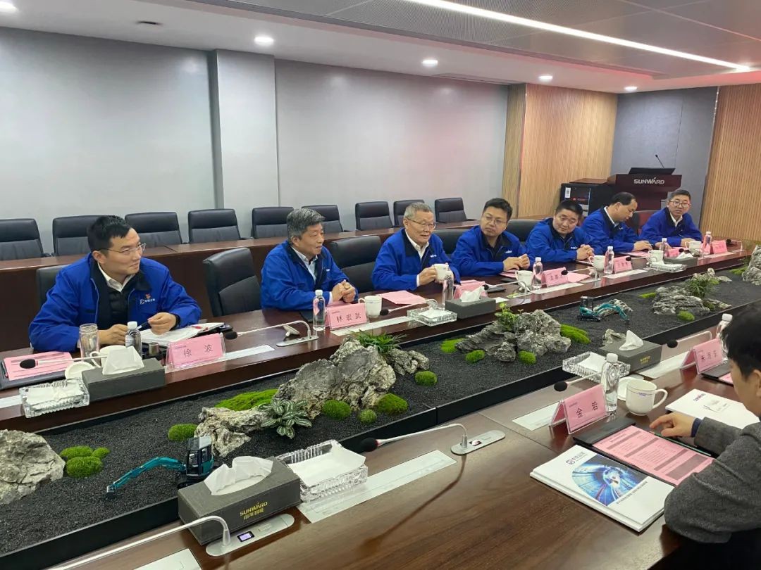 大庆油田工程建设有限公司考察ezweb易利娱乐平台智能