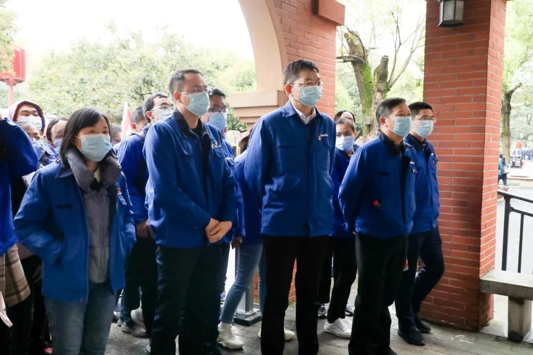 觅红色历史 践初心使命——ezweb易利娱乐平台智能全体党员赴长沙党史馆开展主题党日活动