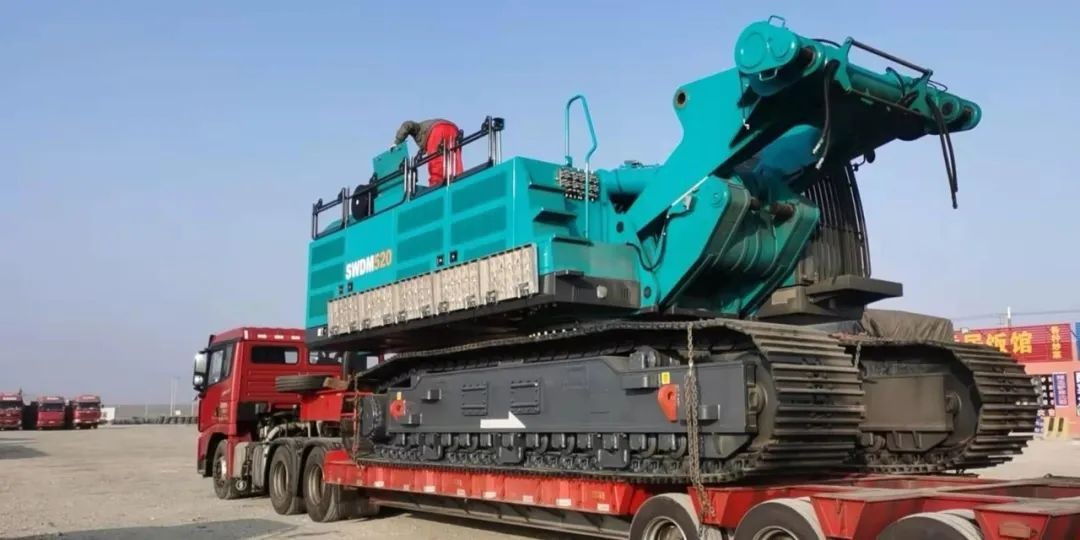 ezweb易利娱乐平台旋挖钻机在“殒命之海”谱写新篇章