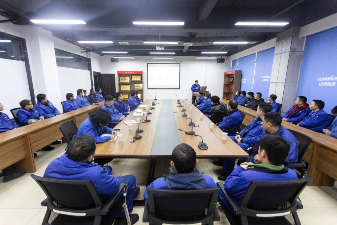 心系员工，情暖如春