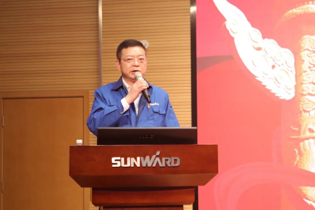 ezweb易利娱乐平台智能召开转达学习天下“两会”精神聚会