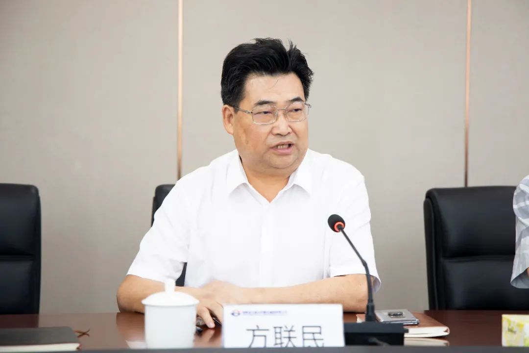 ezweb易利娱乐平台智能与湖南省交水建集团战略相助签约