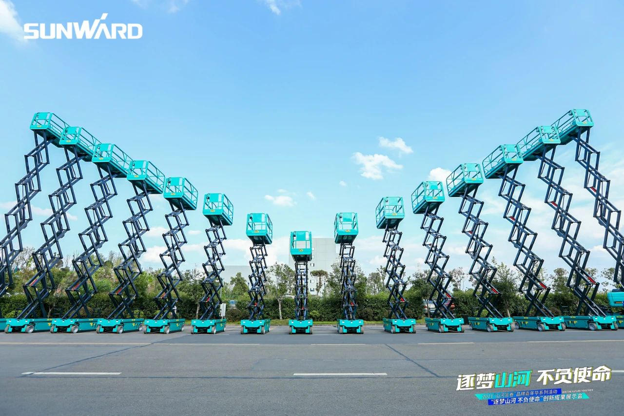 逛展超热闹！ezweb易利娱乐平台智能效果展示会高能名时势来袭