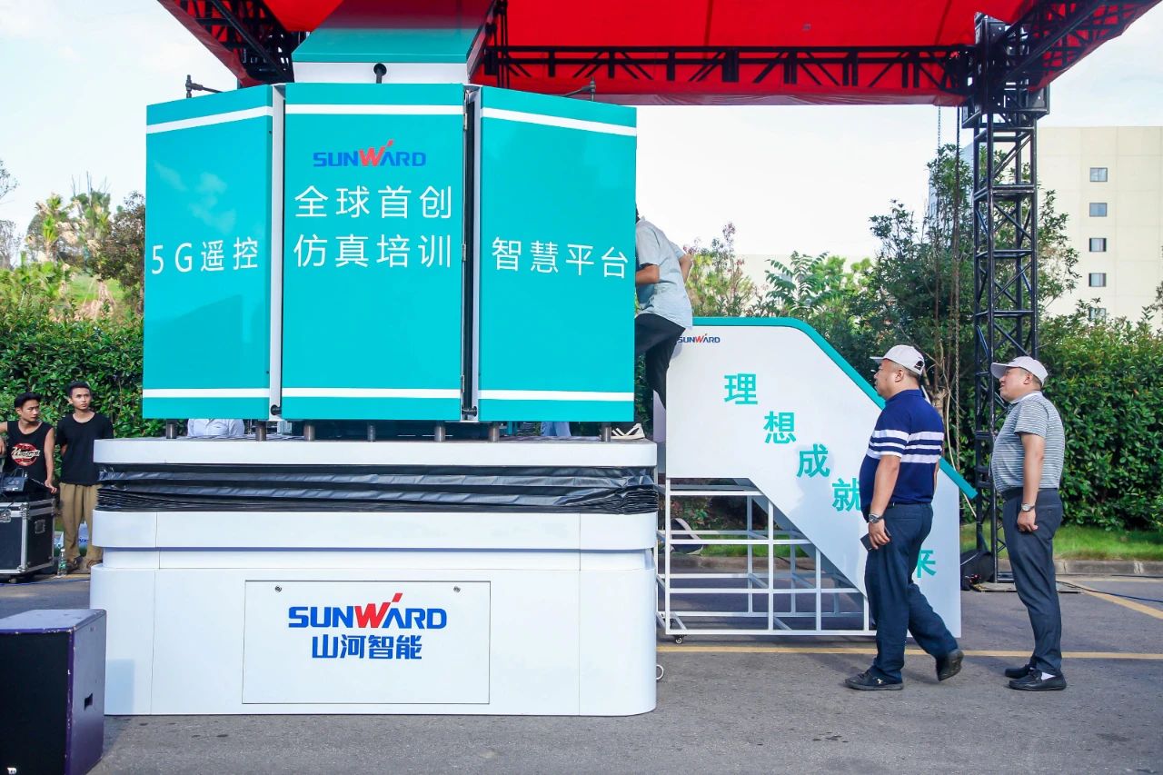 远程？+仿真培训！全球首创5G？胤抡媾嘌抵腔燮教ň柿料